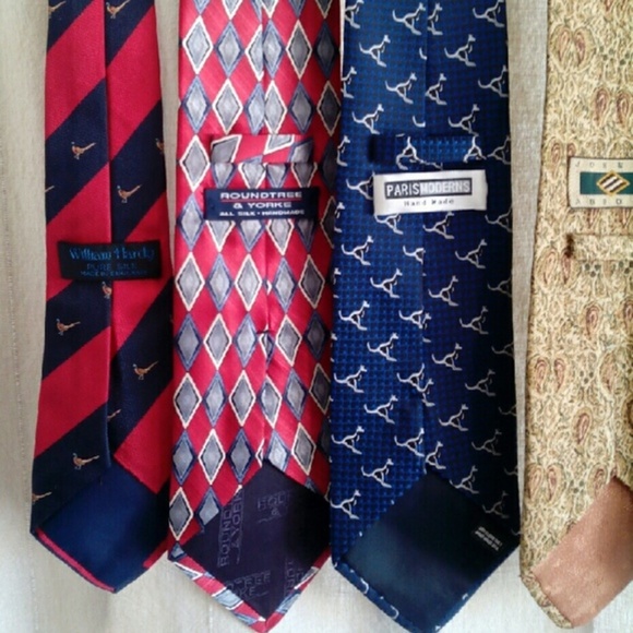 Lot of 7 Men's 100% Silk Ties (one Christmas) - Picture 3 of 4